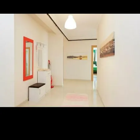 Select House Apartment